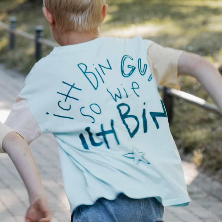 Rückansicht mit Druck "Ich bin gut, so wie ich bin"